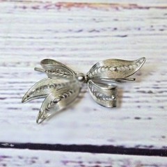 Antique Western Germany1940’s Silver Tone Filigree Bow Pin Brooch Jewelry signed