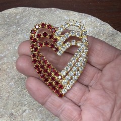 Triple Heart Clear & Red Rhinestone Gold Tone Pin Brooch Valentine gift 2 3/8″
