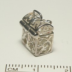 Sterling silver very delicate prayer box charm, 10mm, 1.63g, with clasp