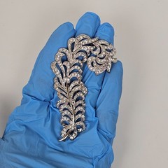 Kenneth Jay Lane KJL NR Crystal Rhinestone Pave Feather Plume Brooch Pin 3.25″