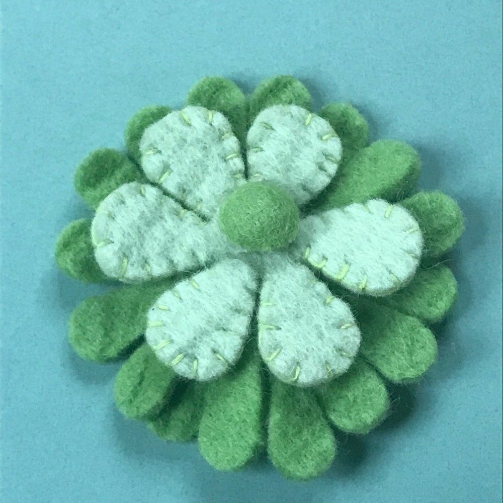 Large Layered Two Toned Green Felted Wood Daisy Flower Power Pin Brooch – 3.5 in
