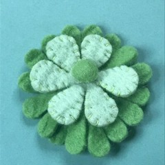 Large Layered Two Toned Green Felted Wood Daisy Flower Power Pin Brooch – 3.5 in
