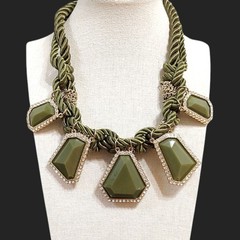 VTG Anna & Ava 18″ Chunky Old Hollywood Green Gold LUXE Glam Statement Necklace