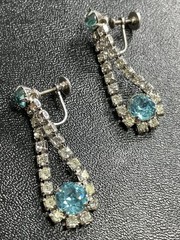Vintage 1.6” Aqua Blue Crystal Rhinestone Dangle Screw Back Earring