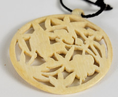 Vtg. Art Deco Carved Hummingbird Flower Pendant Necklace 29 In Cream Celluloid