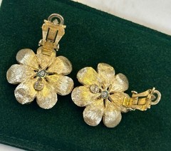 Vintage Signed MARVELLA Blue Enamel Flower Clip On Earrings Rhinestones*, 1960s