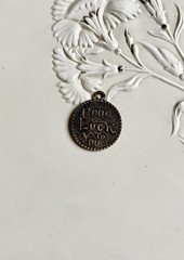 Antique Brass Good Luck to You medallion horseshoe clover lucky charm Equestrian