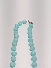 Vintage Blue Round Faceted Acrylic Bead Necklace 17″. Retro Style.