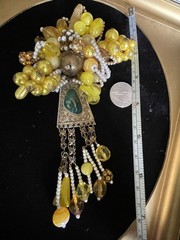 HUGE VINTAGE BROOCH HAND-WIRED GLASS BEADS Stone COLORFUL ATTRACTIVE FLOWER