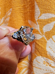 2.CARAT center NATURAL Diamond “Not a LG enhanced” w/side diamonds, 14k solid yg