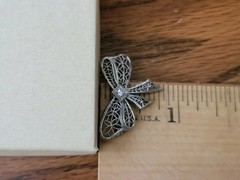 Antique 1920s BELAIS BROTHERS 18K White Gold Sapphire Filigree Bow Brooch