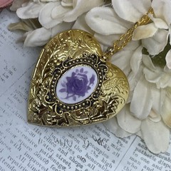 Gold Heart Locket Birthday Anniversary Wedding Purple White Rose Cameo Necklace