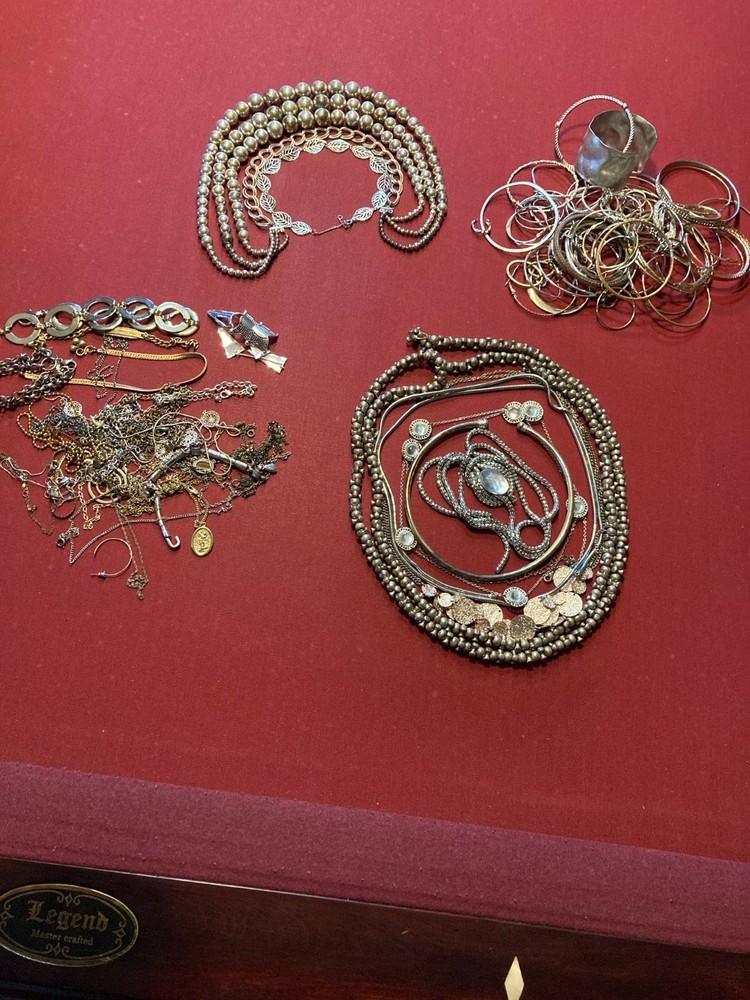2 LB Tangled Jewelry Treasure Hunt Lot 100% UNSEARCHED Gold Tone Silver Tone