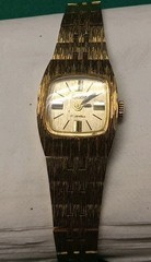 Vintage Woman’s Watch Excelle 17 Jewels Working Excellent condition Gold Tone