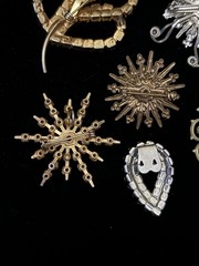 Vintage Lot Of 6 Rhinestone Brooches Unsigned All Wearable Estate Jewelry