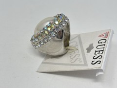 Vintage GUESS ? Y2K Oversized Faux Pearl Rhinestone Cocktail Ring Statement 8.5