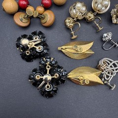 Lot of 9 Pairs Vintage Retro Clip On Screw Back Earrings Mixed Materials Styles