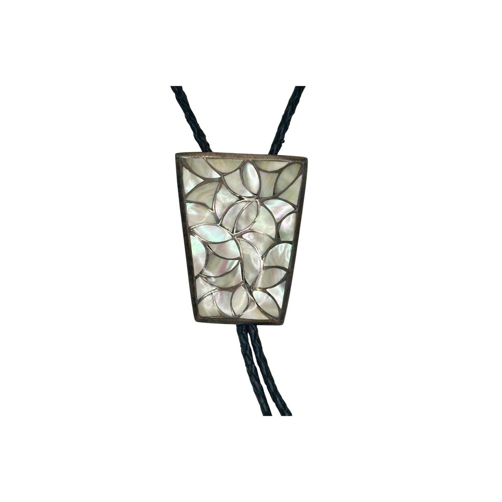 Native American Vintage Scaled Mother of Pearl Sterling Silver Bolo Tie