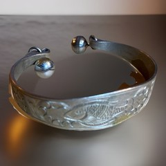 Vtg Unusual Engraved Fish & Waves Design Silver Cuff Bracelet Turn Tail Tips