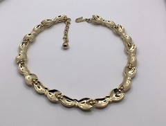 Vintage Crown Trifari Gold Tone Trifarium Plated Frosted Leaf Choker Necklace