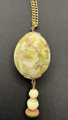 Vintage Acrylic Egg Shaped Raccoon Pendant Necklace Gold Tone 24″ Boho Chic