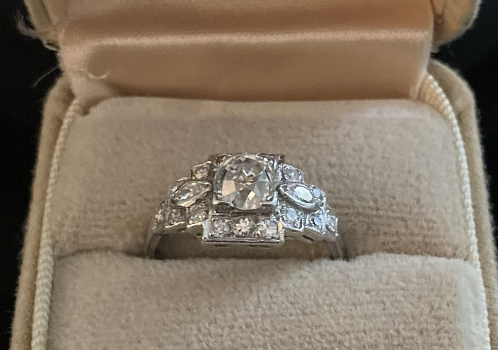 VINTAGE PLATINUM RING OLD EUROPEAN CUT CENTER STONE .85 CT