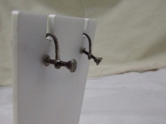 Vintage Sterling Silver Leaf Shaped Screw Back Earrings 1″ #727