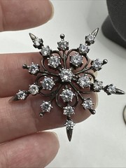 Sterling Silver 925 DQ CZ Cubic Zirconia Starburst Snowflake Brooch Pin 1.75”