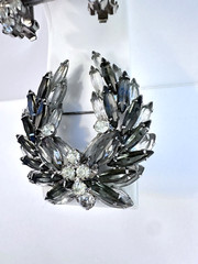 VNTG Juliana Silver Tone Icy Light Dark Grey Navette Rhinestone Brooch Earrings