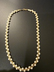 Vtg Necklace White Faux Pearls Gold Tone Braided Chain 15″ 1990s