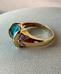VINTAGE 14K YELLOW GOLD CHECKERBOARD PRISM CUT BLUE TOPAZ DIAMONDS RING DESIGNER