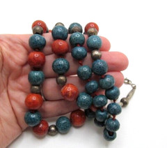 Vintage Silver Tone Matte Red & Blue Agate Marbled Precious Stone Necklace 29 In