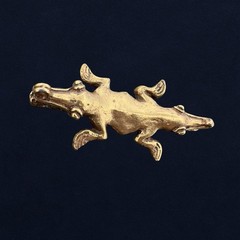 Vintage SIGNED 🖤 ALVA STUDIOS Reproduction Brass AZTEC ALLIGATOR GOD Brooch Pin