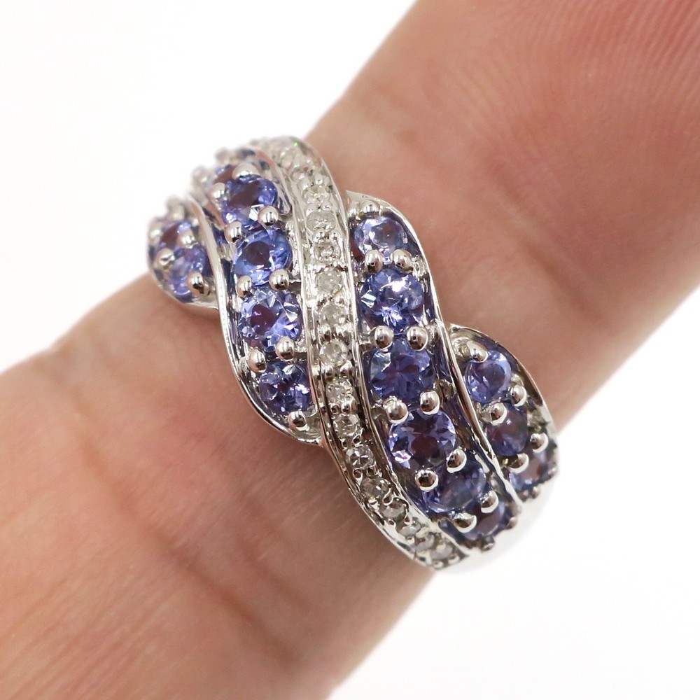 Classic 14k Solid White Gold Natural Tanzanite and Diamond Band Ring Size 7
