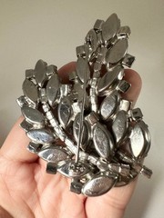 Vintage brown rhinestone feathers Brooch