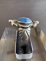 Vintage 925 Sterling Silver Southwestern Blue Gemstone Ring Size 8.75 US