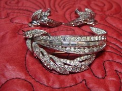 Vintage JOMAZ Rhinestone Rhodium Plated Brooch & Earrings