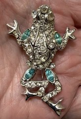 12 Vintage Brooch Lot FROGS TURTLES SNAIL SEAHORSE LADYBUG Enamel Rhinestone MOP