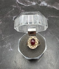 Vtg 40s-50s Handcrafted Oval Cabochon Garnet Bezel-Set Ring 925 Sterling Silver