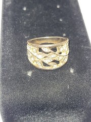 Vintage Goldtone Ring Floral Leaf Style Cocktail Band Clear Rhinestone Accents