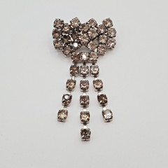 VTG Bow Brooch 2.25in Silver Tone Brilliant Crystal Dangling Rhinestone Estate