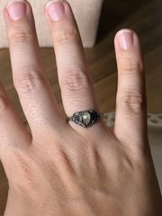 opalescent glass Women’s Ring Size 6 Vintage bohemian-style