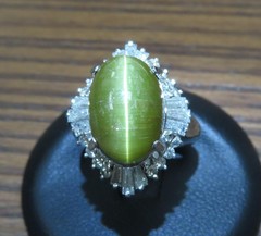 Vintage 8.54ct Cat’s Eye Tourmaline & 1.08ct Diamond Platinum Ring, Size 6