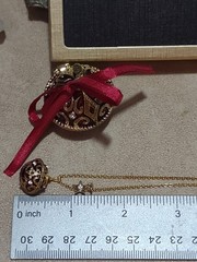 Monet 2008 Keepsake Jewel Box w/Star Ball Charm Pendent Necklace Gold -Tone Red