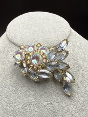 JULIANA D&E Book Piece AB Aurora Borealis Scooped Rhinestone Brooch Ref 1171 Vtg