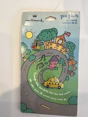 Vtg Hallmark Pin Pairs Mom’s Taxi And School Children Push Pins NWT New On Card