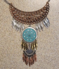 Tribal 18in Bib Necklace Copper And Silver Tone Dangling Feathers Boho Vintage