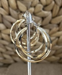 VINTAGE PIERCED EARRINGS GOLD TONE HOOPS 3 RINGS 1.25in
