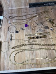 Vintage Estate Jewelery Lot Untested Gold Plated Chains 18 K GP Bail, 925
