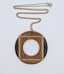 Vintage Gold Tone Wood Circle Pendant Necklace Mod MCM Segmented Geometric